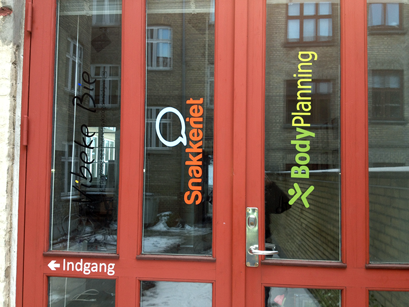 Find Stickers til dit butikvindue her